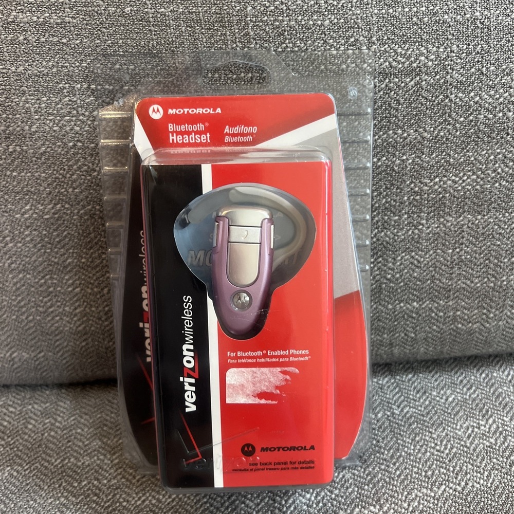 Motorola H500 (Pink) Bluetooth Wireless Headset